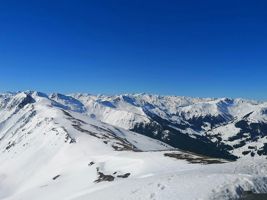 [EL_AltText_SkiArea3Skicircus]