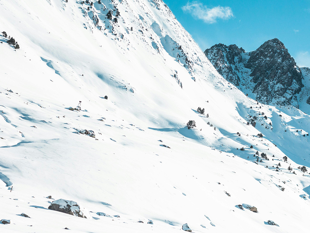 [EL_AltText_Country3Andorra]